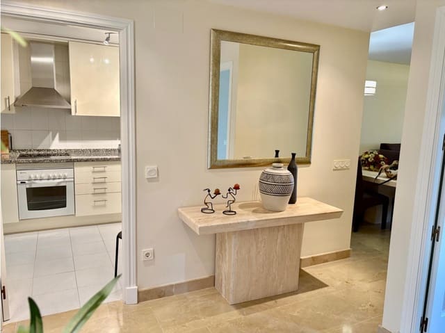 2 soveværelse Lejlighed til leje i La Duquesa / Puerto de la Duquesa, Manilva med swimmingpool garage - € 1.500 (Ref: 10078961)
