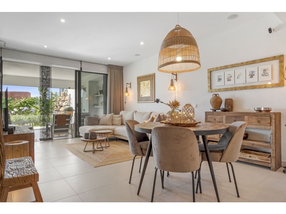 2 sovrum Lägenhet till salu i Estepona med pool garage - 495 000 € (Ref: 10078962)