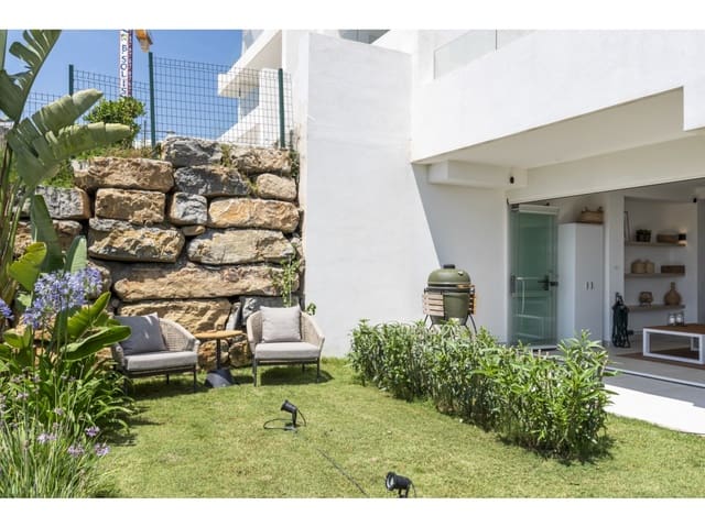 2 sovrum Lägenhet till salu i Estepona Golf, Estepona med pool garage - 495 000 € (Ref: 10078962)