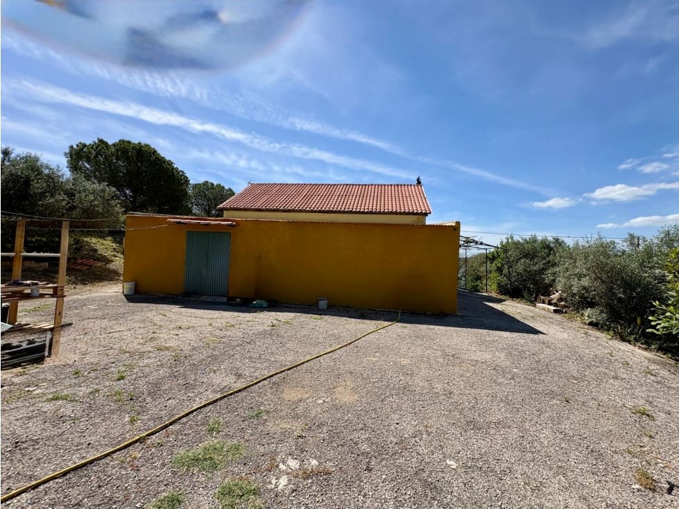 Mark till salu i Estepona - 1 800 000 € (Ref: 10078965)