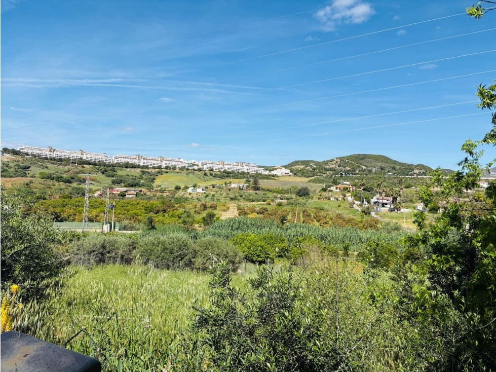 Mark till salu i Estepona - 1 800 000 € (Ref: 10078965)