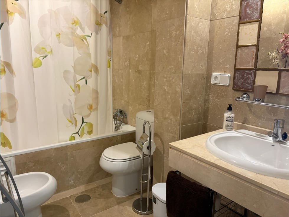 Appartement de 1 chambre à louer à Manilva avec piscine garage - 1 050 € (Ref: 10086745)
