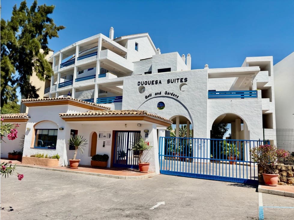 Appartement de 1 chambre à louer à Manilva avec piscine garage - 1 050 € (Ref: 10086745)