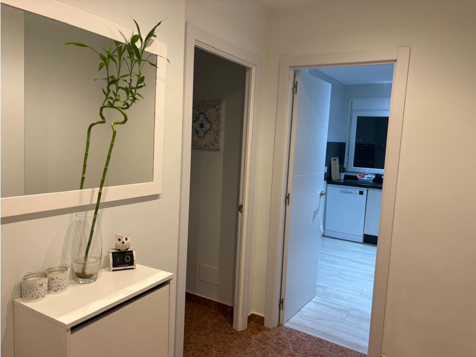 3 slaapkamer Appartement te huur in Manilva met garage - € 1.200 (Ref: 10156941)