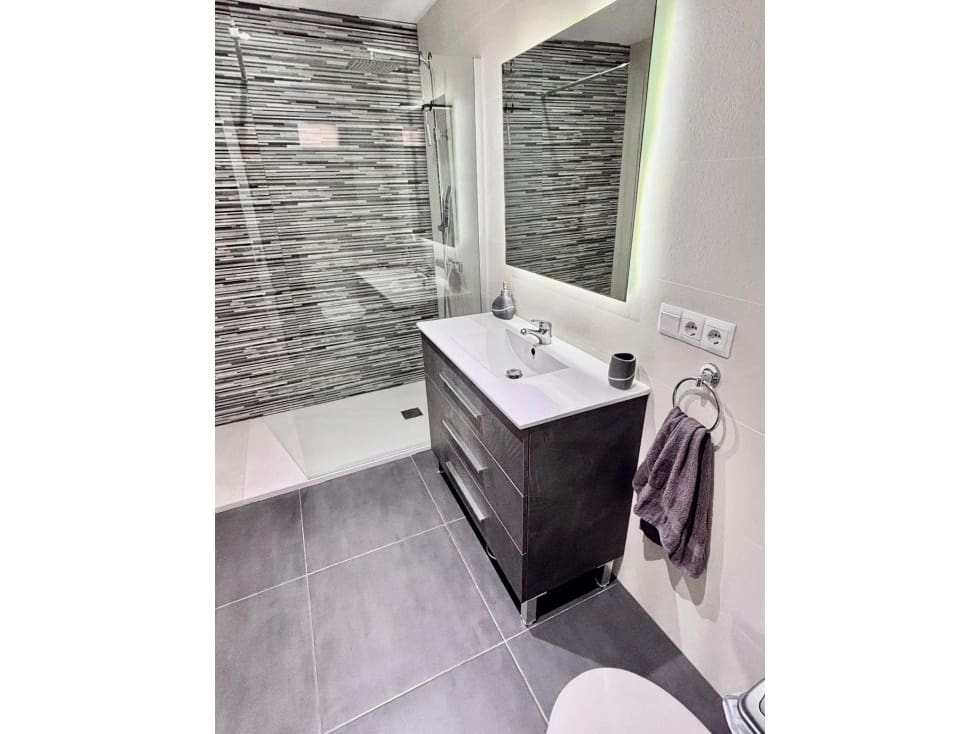 3 slaapkamer Appartement te huur in Manilva met garage - € 1.200 (Ref: 10156941)