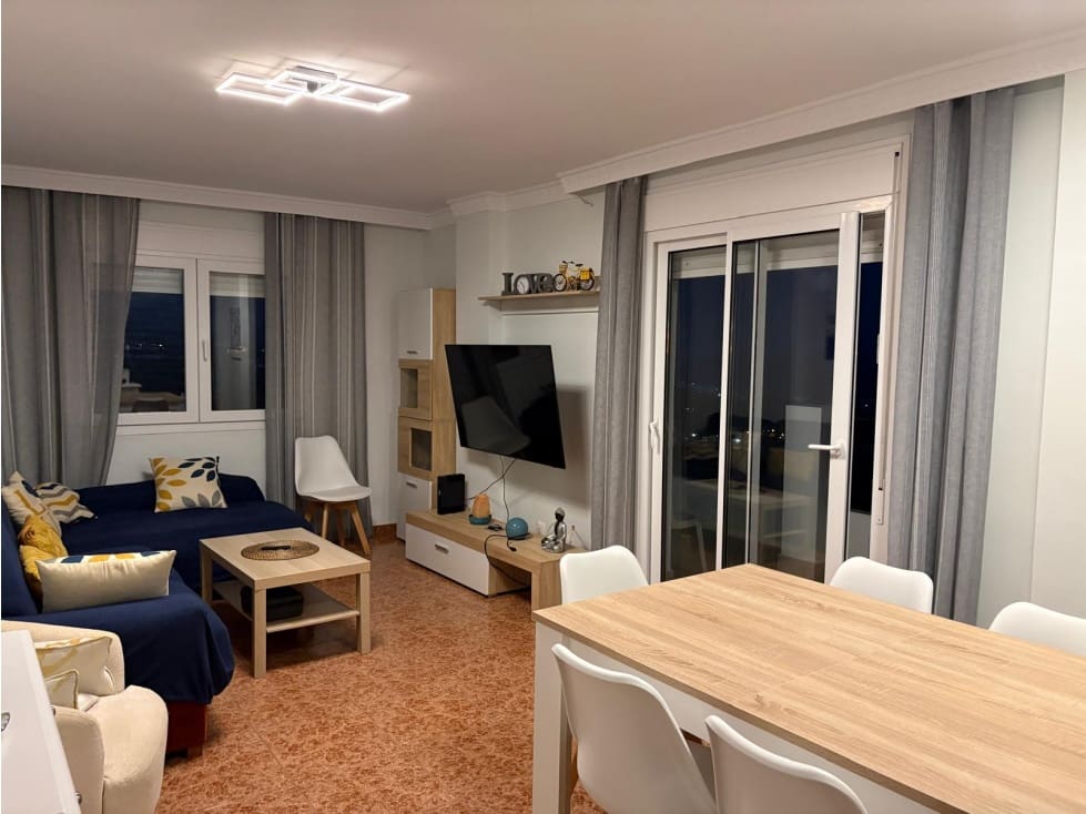 3 slaapkamer Appartement te huur in Manilva met garage - € 1.200 (Ref: 10156941)