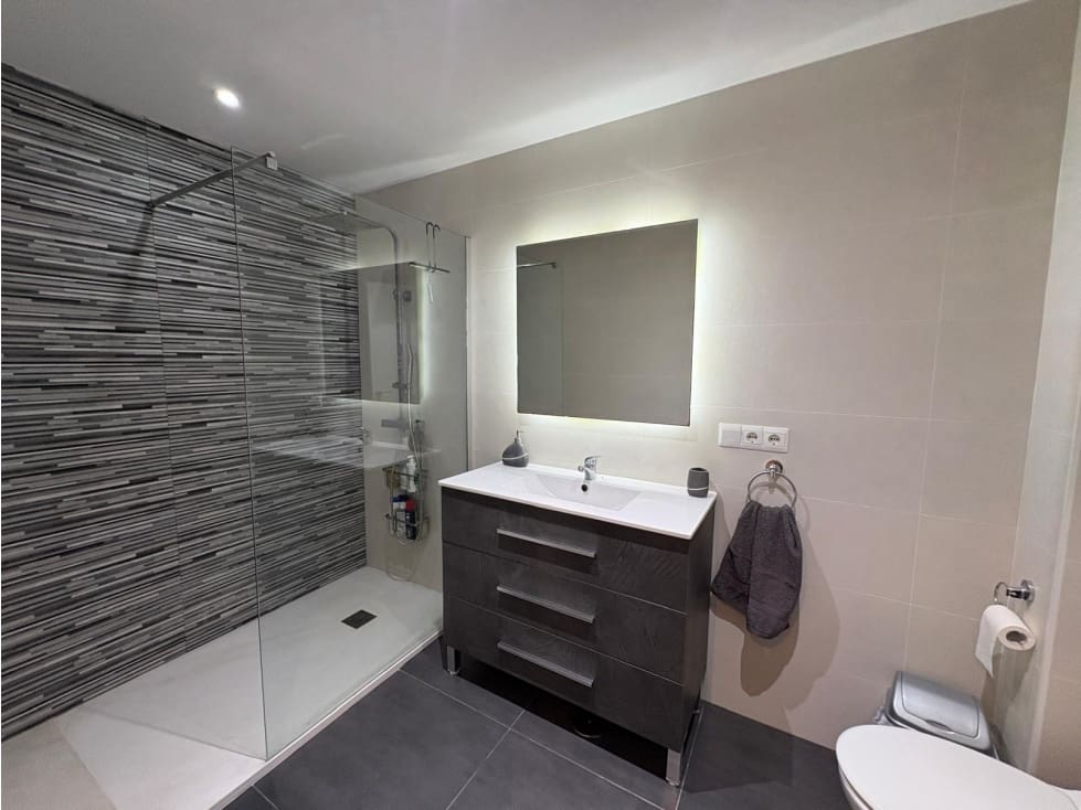 3 slaapkamer Appartement te huur in Manilva met garage - € 1.200 (Ref: 10156941)