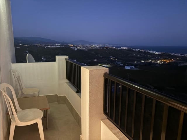 3 bedroom Apartment for rent in Manilva with garage - € 1,200 (Ref: 10156941)