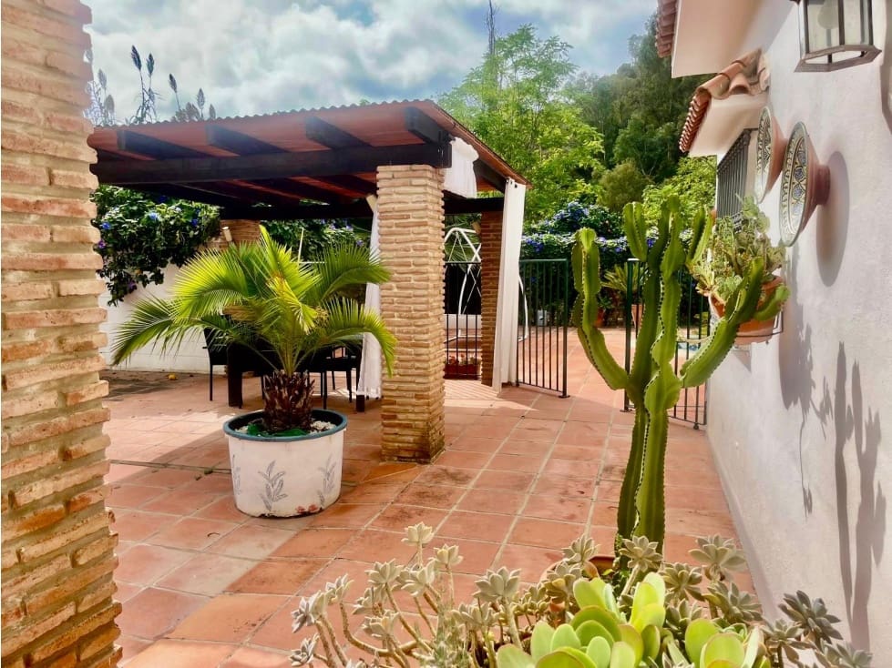 2 sovrum Finca/Hus på landet att hyra i Casares med pool - 2 500 € (Ref: 10156942)