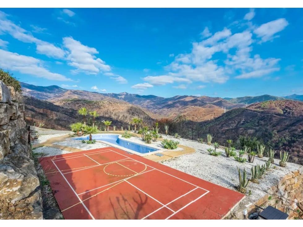 7 bedroom Villa for sale in Estepona with pool - € 2,500,000 (Ref: 7732126)