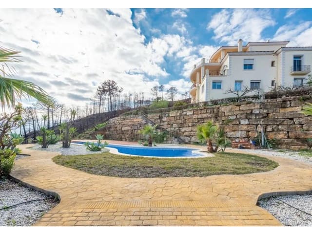 7 soverom Villa til salgs i Estepona med svømmebasseng - € 2 500 000 (Ref: 7732126)