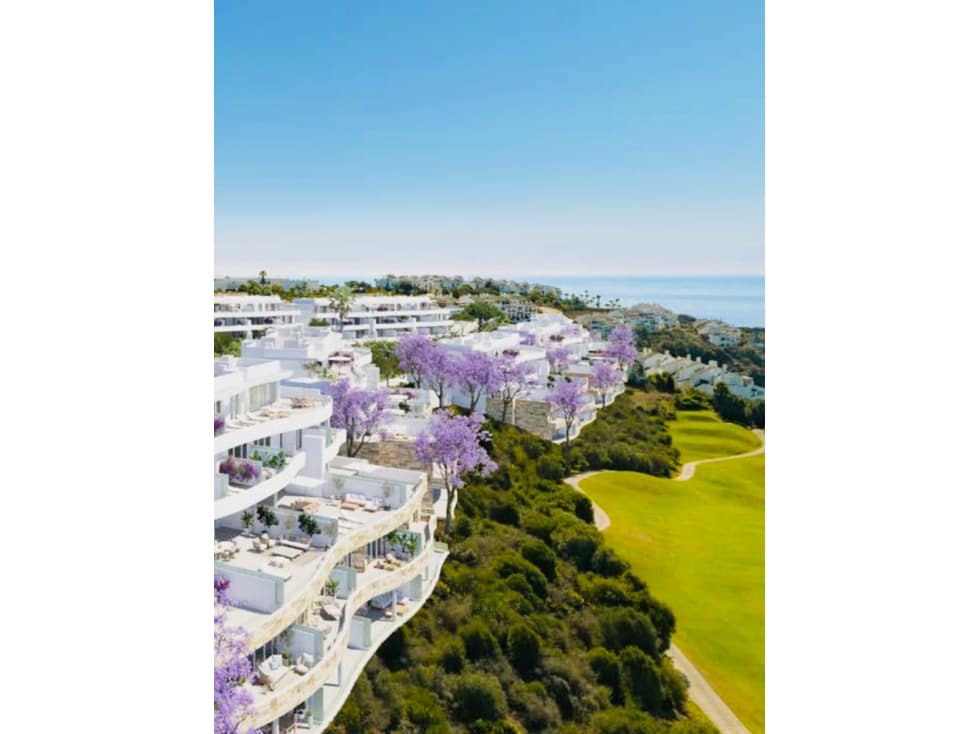 2 makuuhuone Huoneisto myytävänä paikassa La Alcaidesa mukana uima-altaan - 745 000 € (Ref: 8002940)