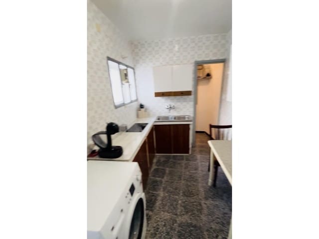 3 soveværelse Byhus til leje i Manilva - € 1.100 (Ref: 8019177)
