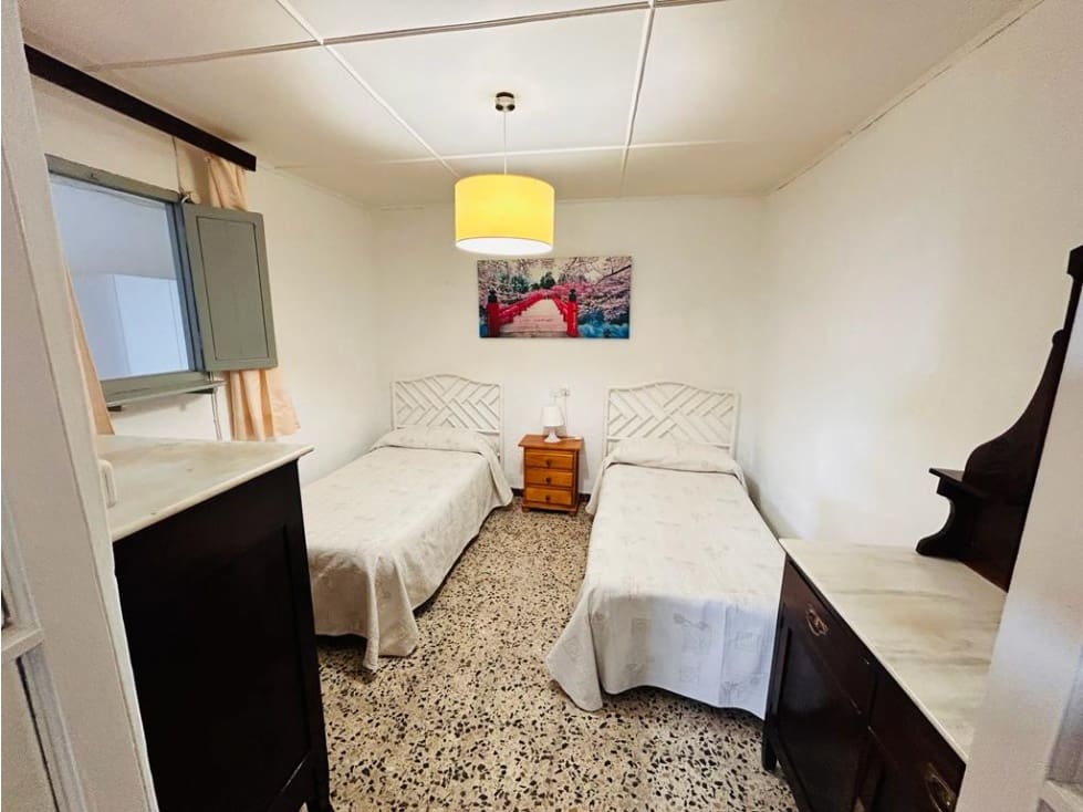 3 soveværelse Byhus til leje i Manilva - € 1.100 (Ref: 8019177)