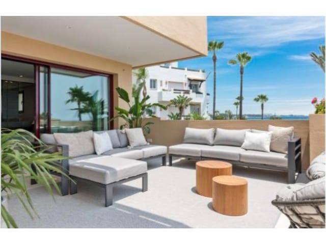 3 quarto Apartamento para venda em Estepona com piscina - 1 995 000 € (Ref: 8182739)