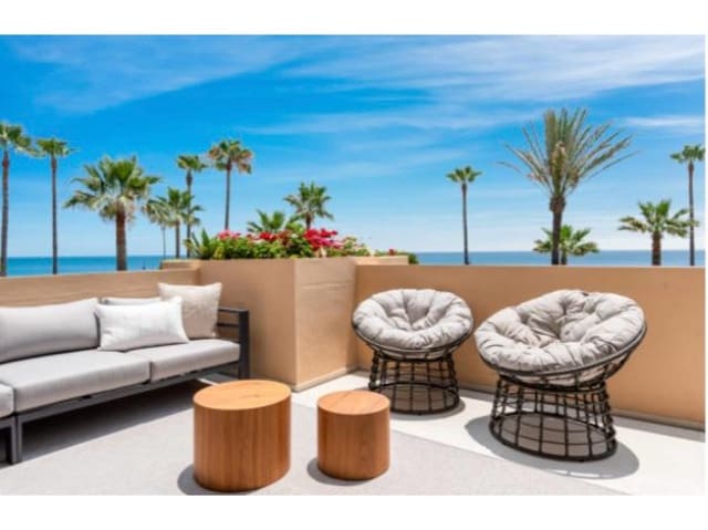 3 quarto Apartamento para venda em Estepona com piscina - 1 995 000 € (Ref: 8182739)