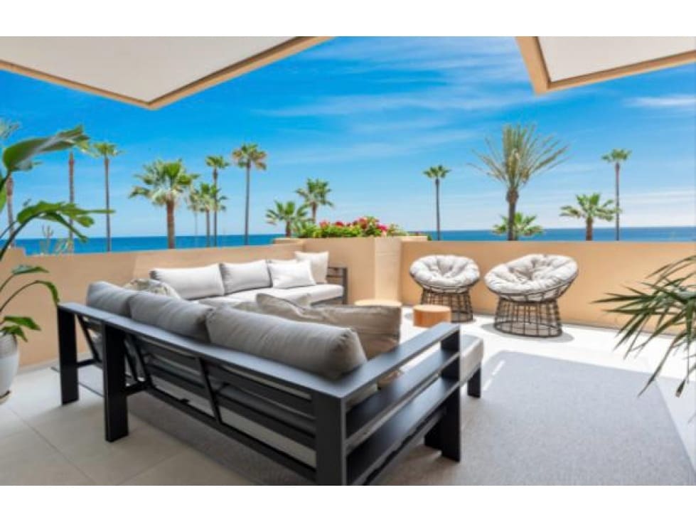 3 quarto Apartamento para venda em Estepona com piscina - 1 995 000 € (Ref: 8182739)