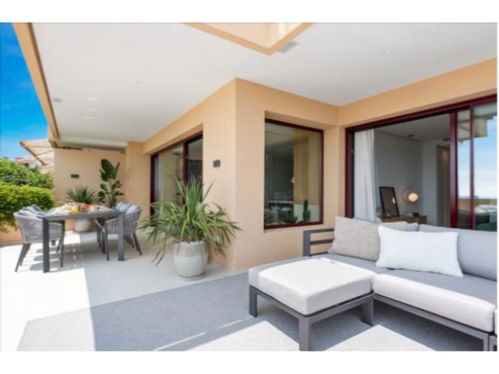 3 quarto Apartamento para venda em Estepona com piscina - 1 995 000 € (Ref: 8182739)