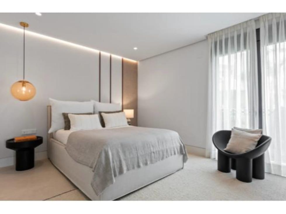 3 quarto Apartamento para venda em Estepona com piscina - 1 995 000 € (Ref: 8182739)