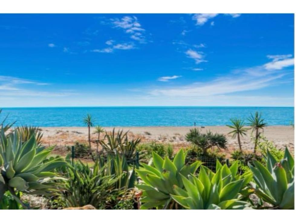 3 quarto Apartamento para venda em Estepona com piscina - 1 995 000 € (Ref: 8182739)