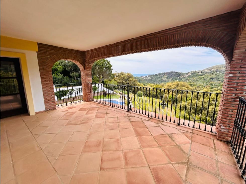 5 chambre Villa/Maison à vendre à Casares avec piscine - 1 645 000 € (Ref: 8287222)