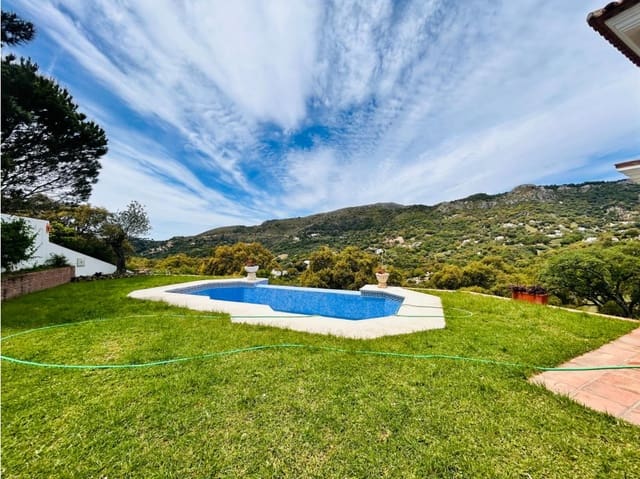 5 chambre Villa/Maison à vendre à Casares avec piscine - 1 645 000 € (Ref: 8287222)