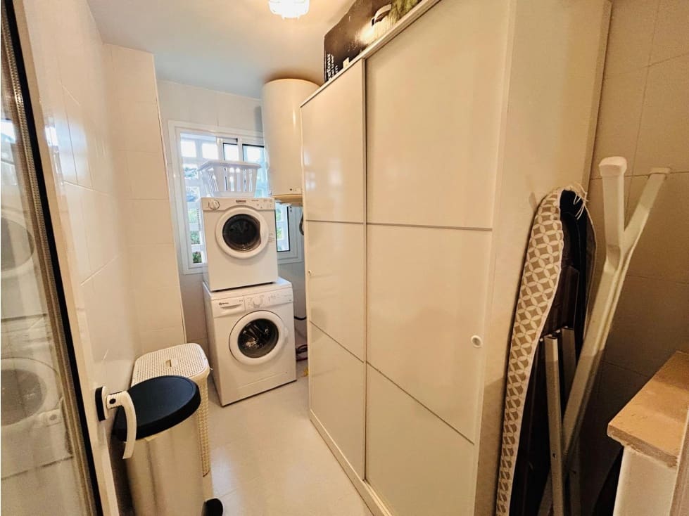 2 bedroom Apartment for rent in Manilva with pool - € 1,300 (Ref: 8531350)