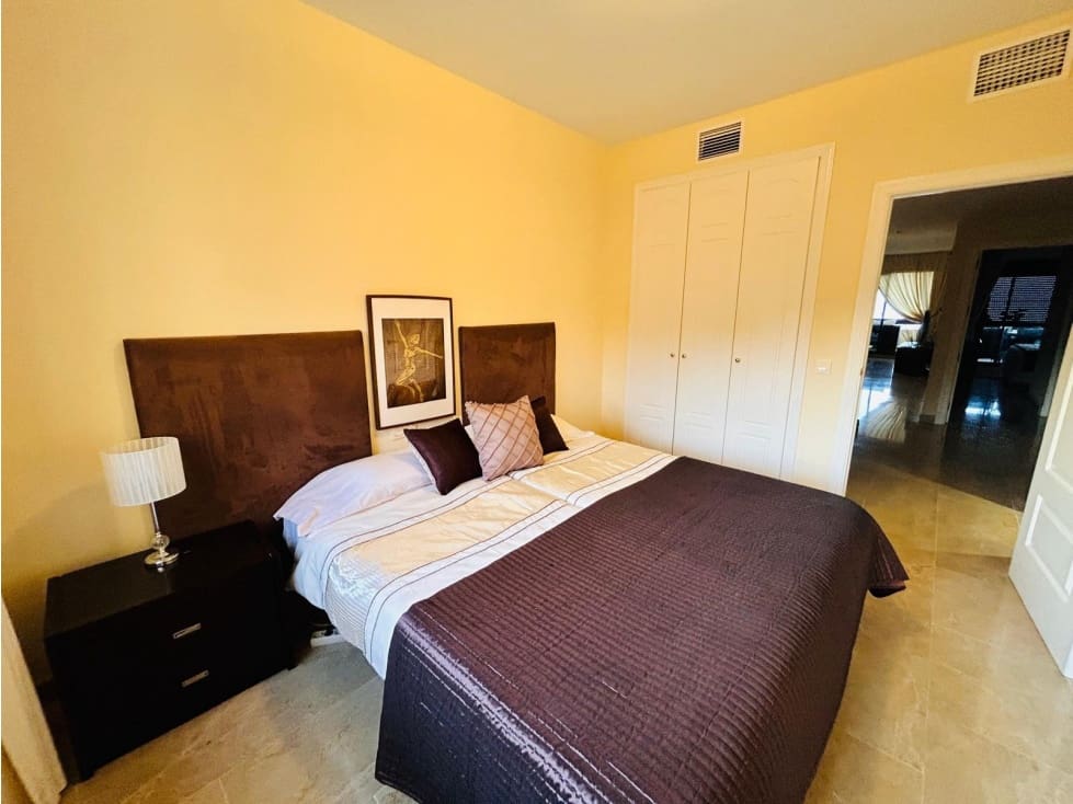 2 bedroom Apartment for rent in Manilva with pool - € 1,300 (Ref: 8531350)