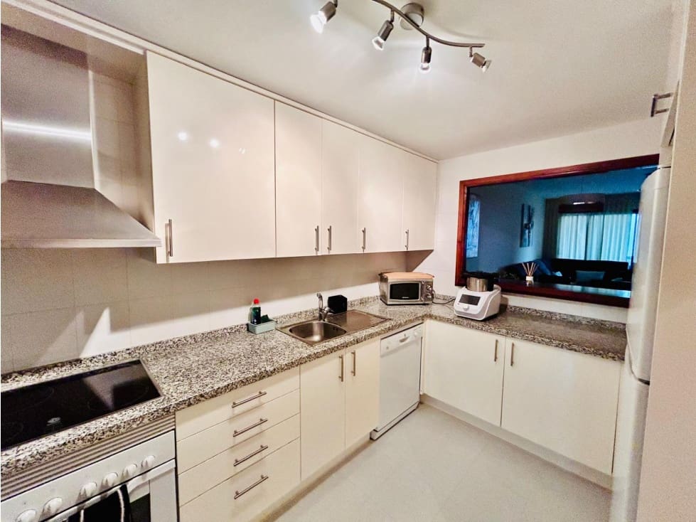 2 bedroom Apartment for rent in Manilva with pool - € 1,300 (Ref: 8531350)