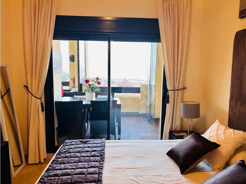 2 bedroom Apartment for rent in Manilva with pool - € 1,300 (Ref: 8531350)