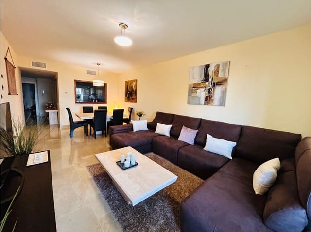 2 bedroom Apartment for rent in La Duquesa / Puerto de la Duquesa, Manilva with pool - € 1,300 (Ref: 8531350)