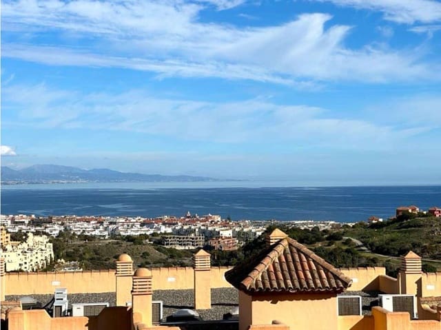 2 soveværelse Lejlighed til leje i La Duquesa / Puerto de la Duquesa, Manilva med swimmingpool garage - € 1.500 (Ref: 8531350)