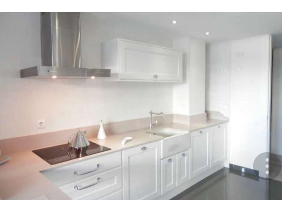 3 soverom Leilighet til salgs i Manilva med svømmebasseng - € 398 000 (Ref: 8559147)