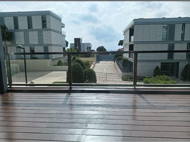 3 soverom Leilighet til salgs i Manilva med svømmebasseng - € 398 000 (Ref: 8559147)