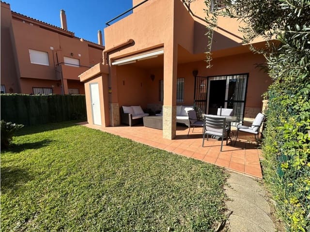 4 quarto Casa em Banda para arrendar em Manilva com piscina garagem - 1 900 € (Ref: 8690834)