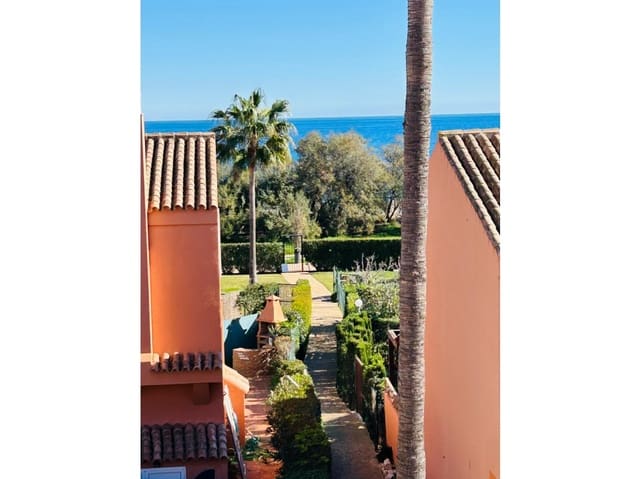 4 quarto Casa em Banda para arrendar em Manilva com piscina garagem - 1 900 € (Ref: 8690834)