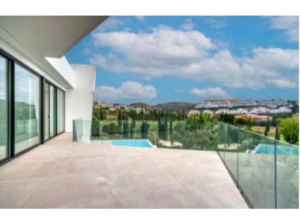 Chalet de 4 habitaciones en Benahavís en venta con piscina - 4.200.000 € (Ref: 8721677)