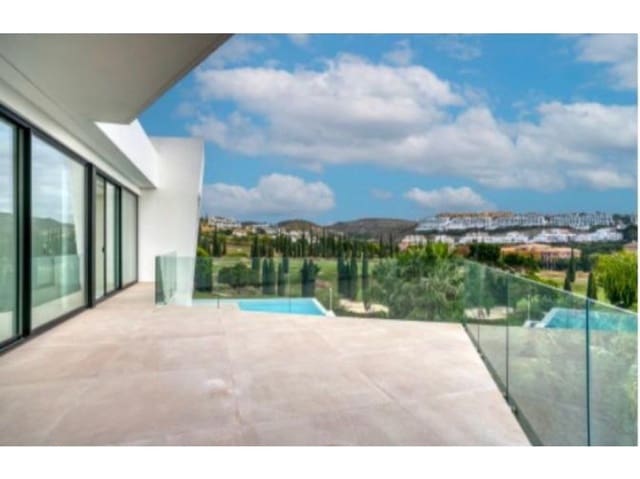 Chalet de 4 habitaciones en Benahavís en venta con piscina - 4.200.000 € (Ref: 8721677)