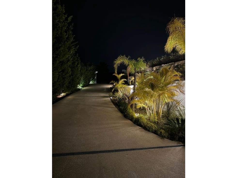 Chalet de 4 habitaciones en Benahavís en venta con piscina - 4.200.000 € (Ref: 8721677)