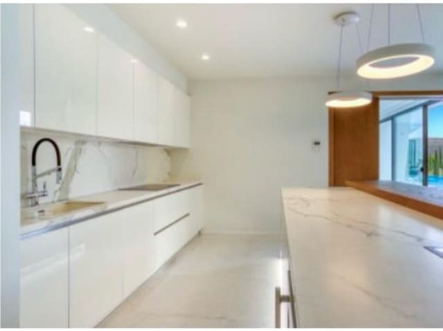 Chalet de 4 habitaciones en Benahavís en venta con piscina - 4.200.000 € (Ref: 8721677)