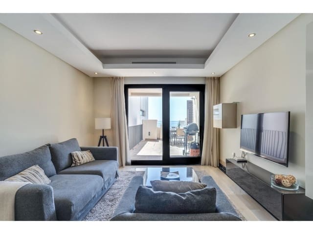 2 soveværelse Penthouse til salg i Zona de Punta Plata, Estepona med swimmingpool - € 630.000 (Ref: 8728956)