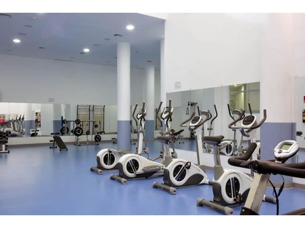 2 sovrum Takvåning till salu i Estepona med pool - 630 000 € (Ref: 8728956)