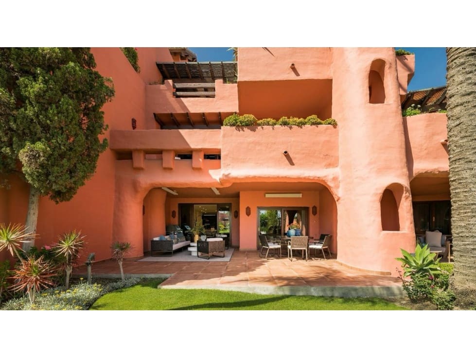 3 soverom Leilighet til salgs i Guadalmansa med svømmebasseng - € 1 825 000 (Ref: 8735104)