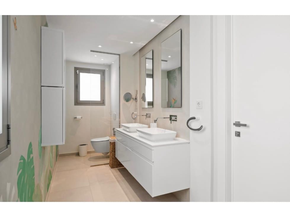 7 makuuhuone Huoneisto myytävänä paikassa Nueva Andalucia mukana uima-altaan - 3 950 000 € (Ref: 8735105)