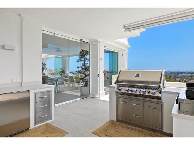 7 makuuhuone Huoneisto myytävänä paikassa Nueva Andalucia, Marbella mukana uima-altaan - 3 950 000 € (Ref: 8735105)