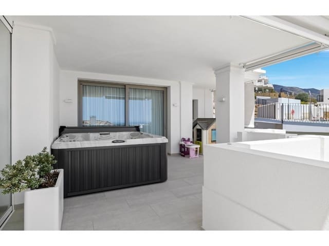 7 makuuhuone Huoneisto myytävänä paikassa Nueva Andalucia, Marbella mukana uima-altaan - 3 950 000 € (Ref: 8735105)