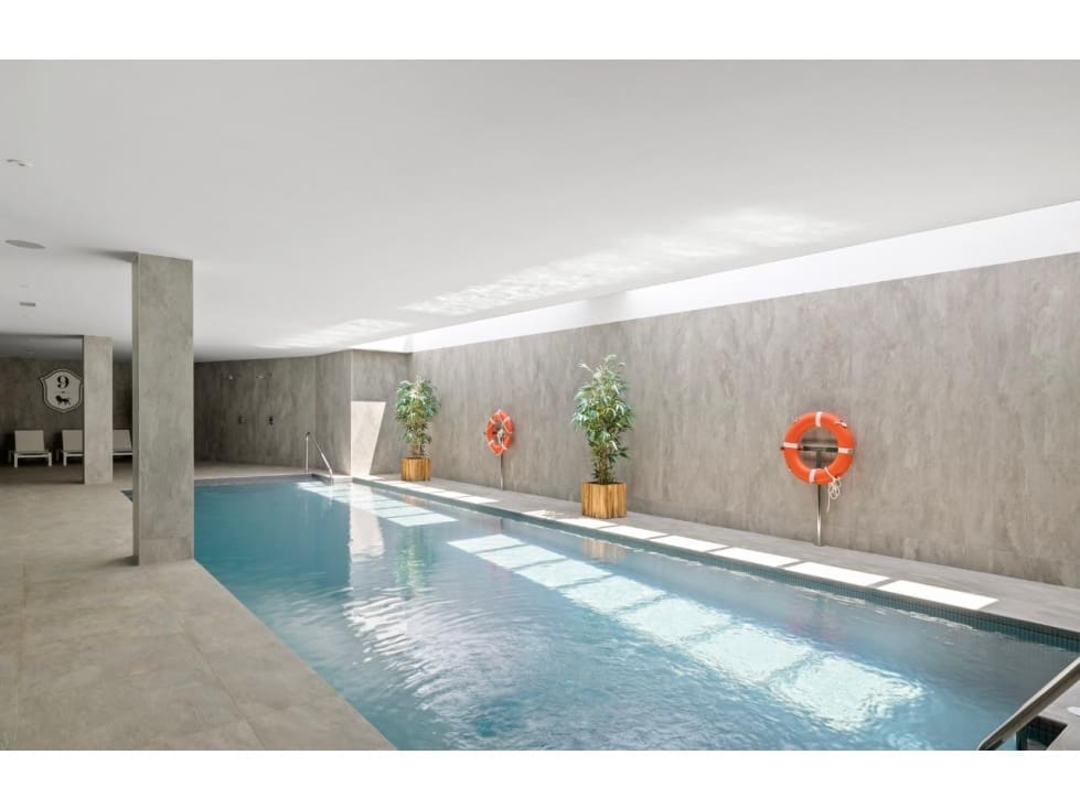 7 makuuhuone Huoneisto myytävänä paikassa Nueva Andalucia mukana uima-altaan - 3 950 000 € (Ref: 8735105)