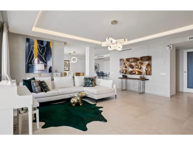 7 makuuhuone Huoneisto myytävänä paikassa Nueva Andalucia, Marbella mukana uima-altaan - 3 950 000 € (Ref: 8735105)