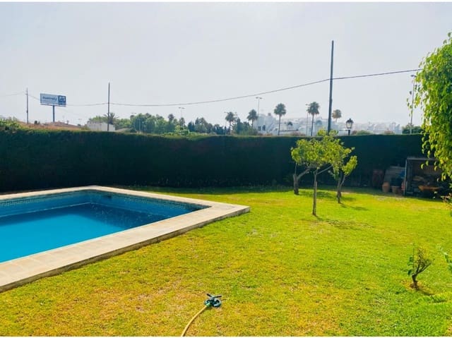 5 quarto Quinta/Casa Rural para venda em El Velerín, Estepona com piscina - 725 000 € (Ref: 8737139)