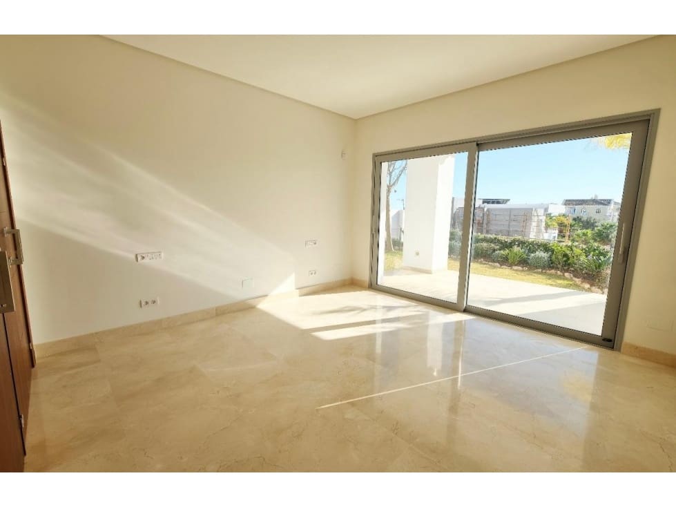 Chalet de 4 habitaciones en Benahavís en venta con piscina - 2.300.000 € (Ref: 8741014)